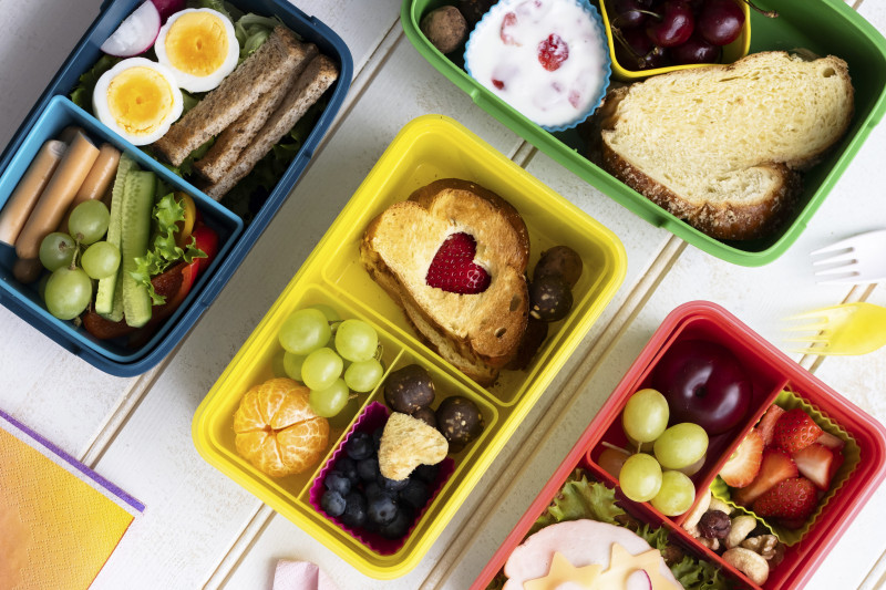 kids-food-lunchbox-design-with-healthy-snacks-compressed-150868